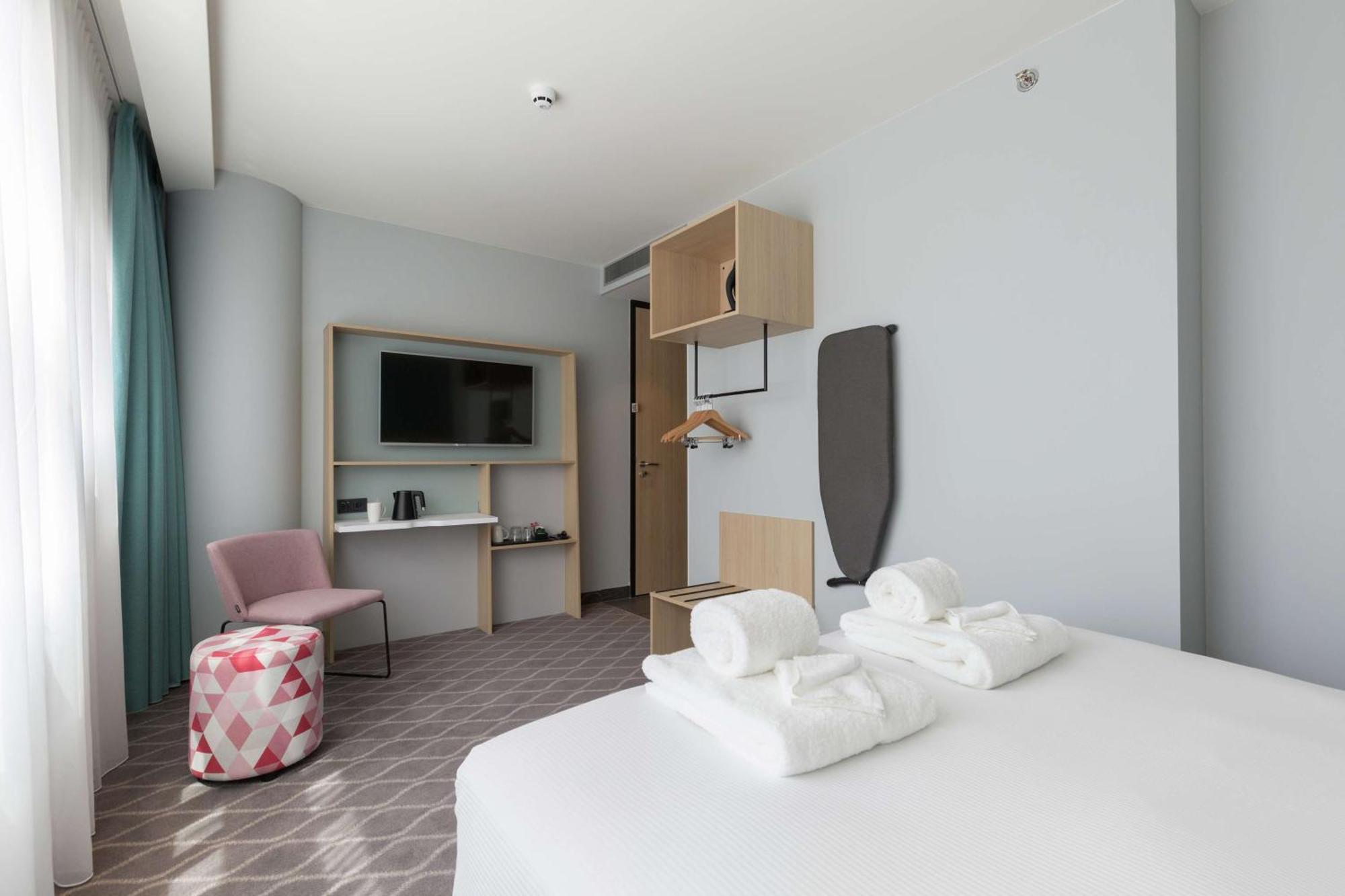 Hotel Hampton By Hilton Utrecht Centraal Station Esterno foto